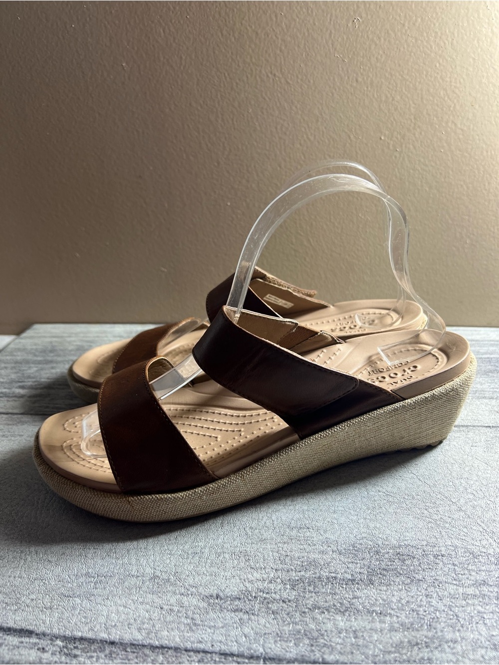Crocs A-Leigh 2-Strap Mini Wedge Sandals Womens Size 9 Brown Leather Canvas